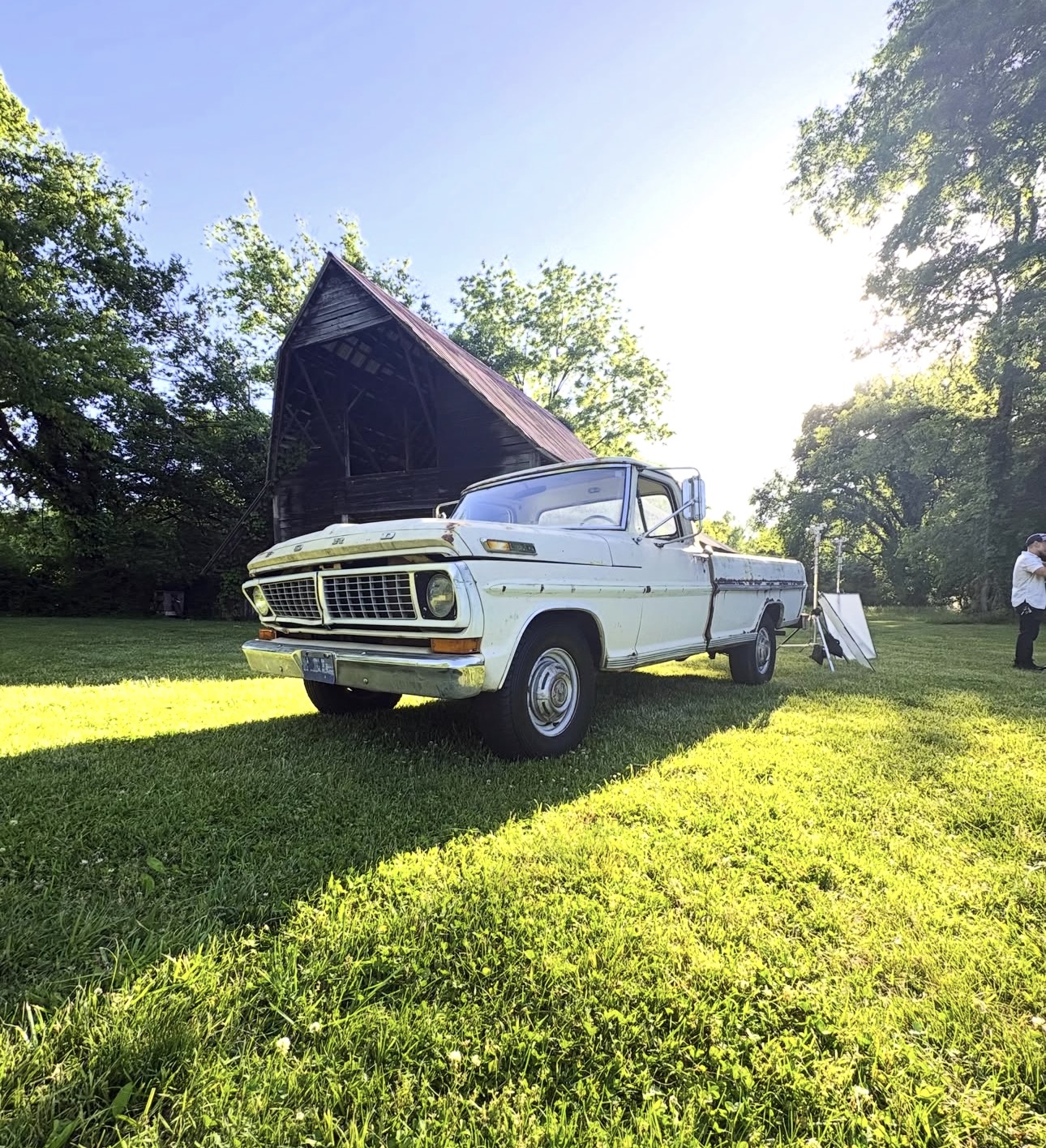 Truck beside the Tennessee barn